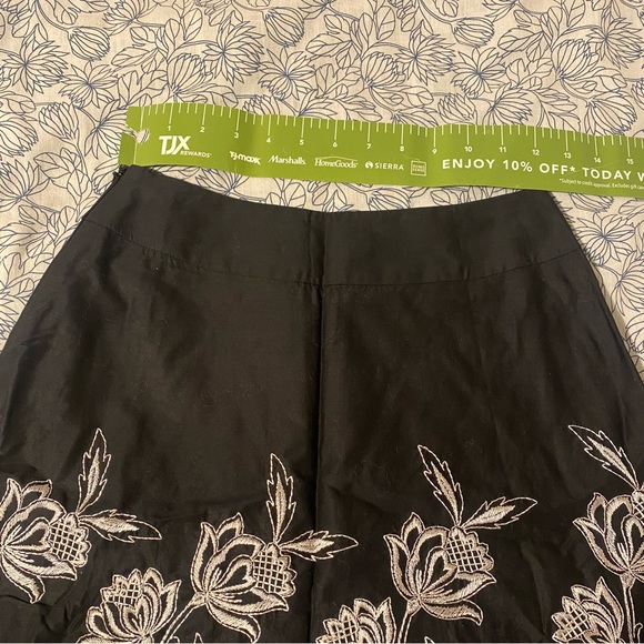 Ann Taylor Loft black and white embroidered A-line skirt - Picture 2 of 5